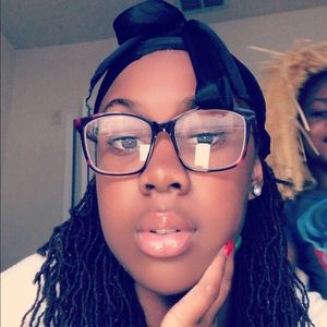 Meet your Posher, Ashlee